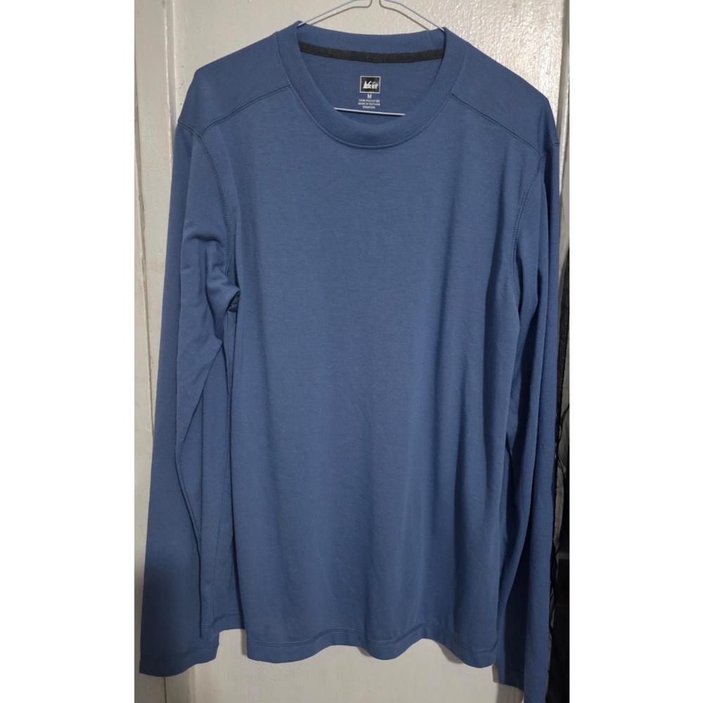 REI  Men's Blue Long Sleeve Shirt